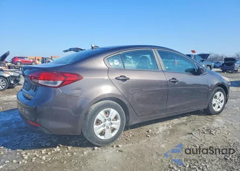 2018 Kia Forte Lx z USA, uszkodzony, nr VIN 3KPFK4A72JE166584